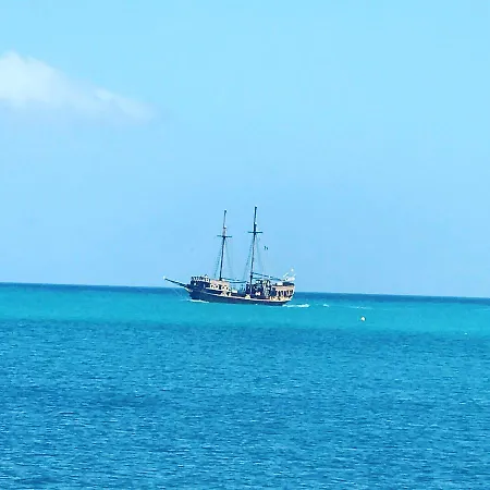 B&B Bed & Sea - *